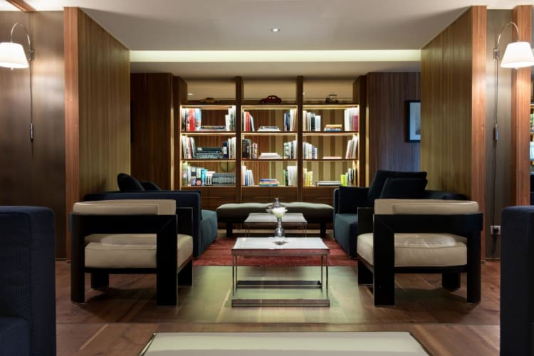 Executive Club Lounge